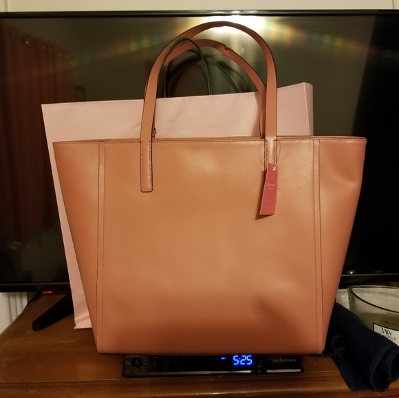 Brand new with tags large Kate Spade tote - Picture 3 of 4